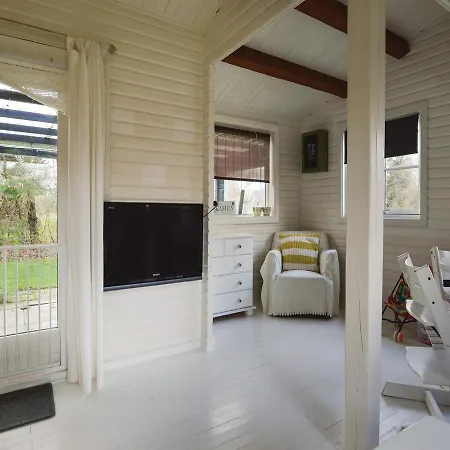 Сasa de vacaciones Two-bedroom Holiday In *